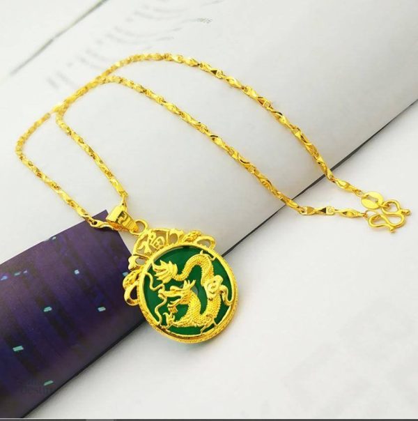 Porte-bonheur dragon vietnamien en style traditionnel