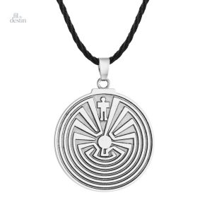 Amulette de l'itoi en design porte-bonheur unique