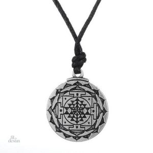 Amulette décorée du Shri Yantra, symbole de prospérité
