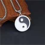 Porte-bonheur taijitu, symbole d'équilibre et de protection