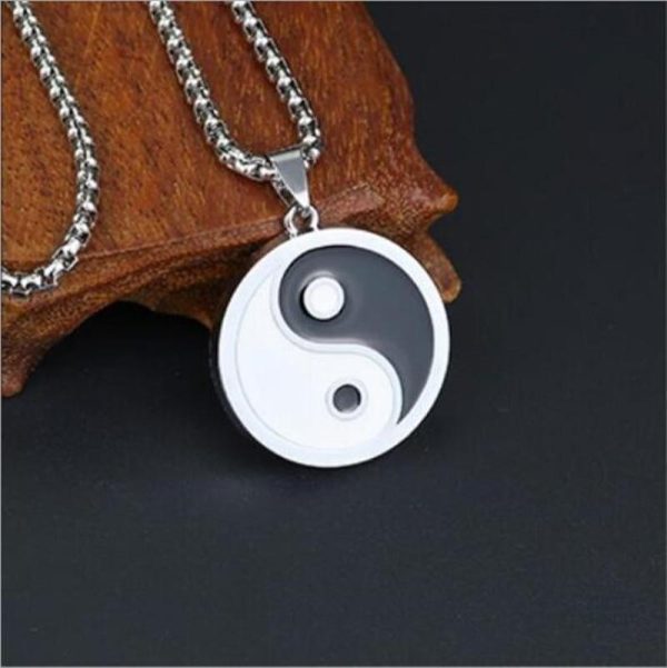 Porte-bonheur taijitu, symbole d'équilibre et de protection