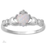 Anneau de Claddagh irlandais en argent