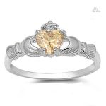 Bijou en argent représentant l'amour et l'amitié