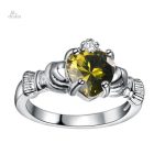 Anneau en argent avec motif Claddagh délicat