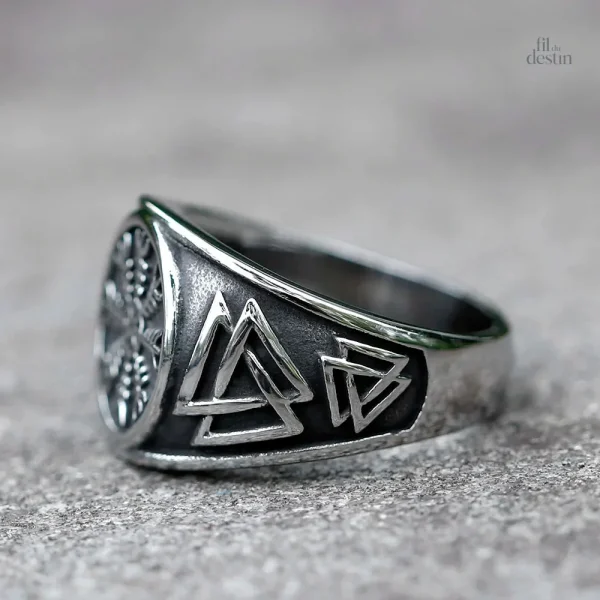 Bague viking Aegishjalmur, symbole de protection et force