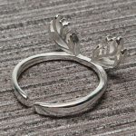 Design unique de bague bois de cerf, symbole de chance