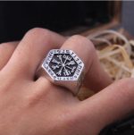 Bague Vegvisir, talisman de protection