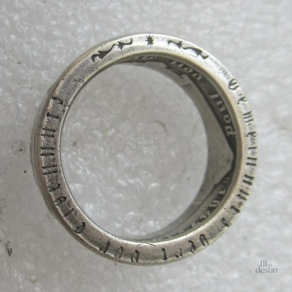 Bague porte-bonheur avec aigle allemand, style historique