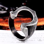 Bague primitive en fer à cheval, design authentique