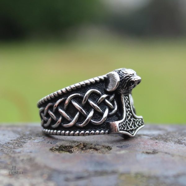 Bague Mjolnir, accessoire mythique et puissant
