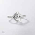 Accessoire spirituel : bague Om pour attirer la chance