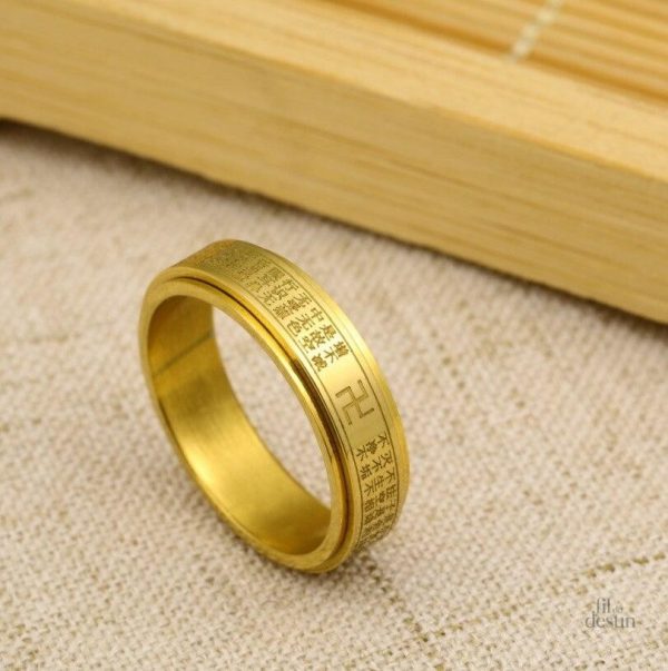 Bague Swastika en design unique, talisman protecteur