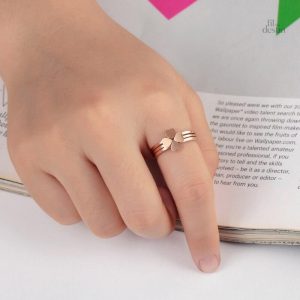 Bijou trèfle à 4 feuilles, design en trois anneaux raffinés