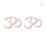 Bijoux Om minimaliste, parfaits pour un look tendance