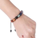 Bracelet chakra avec pierres rondes colorées