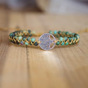 Bijou en pierres naturelles, motif arbre de vie