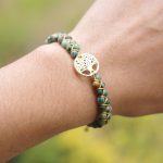 Bracelet unique évoquant croissance et harmonie