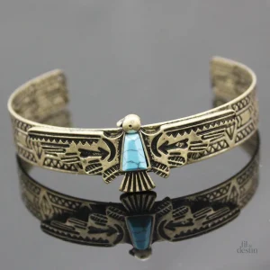Bijou unique représentant l'oiseau-tonnerre, amulette protectrice