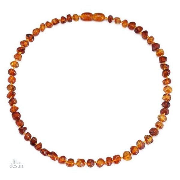 bracelet-fait-de-gemmes-dambre-1 Bracelet en ambre fait main, symbole de porte-bonheur