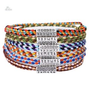 Bracelet tibétain aux mantras, symbole de paix intérieure