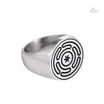 Bague porte-bonheur avec la roue d'Hécate, design unique