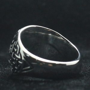 Bague porte-bonheur Kolovrat, style unique et spirituel