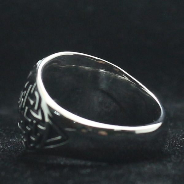 Bague porte-bonheur Kolovrat, style unique et spirituel