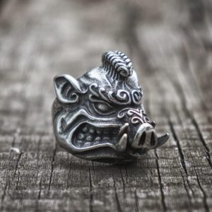 Bijou chevalière, esprit du sanglier furieux