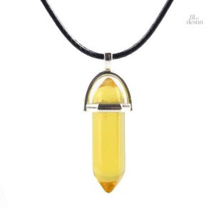 Collier porte-bonheur avec cristal hexagonal