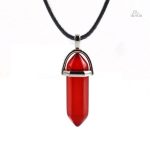 Collier charmant avec pendentif en cristal hexagonal