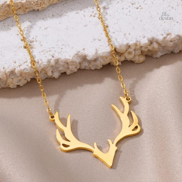 Accessoire de mode avec bois de cerf, symbolique