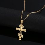 Accessoire religieux russe avec croix orthodoxe en métal