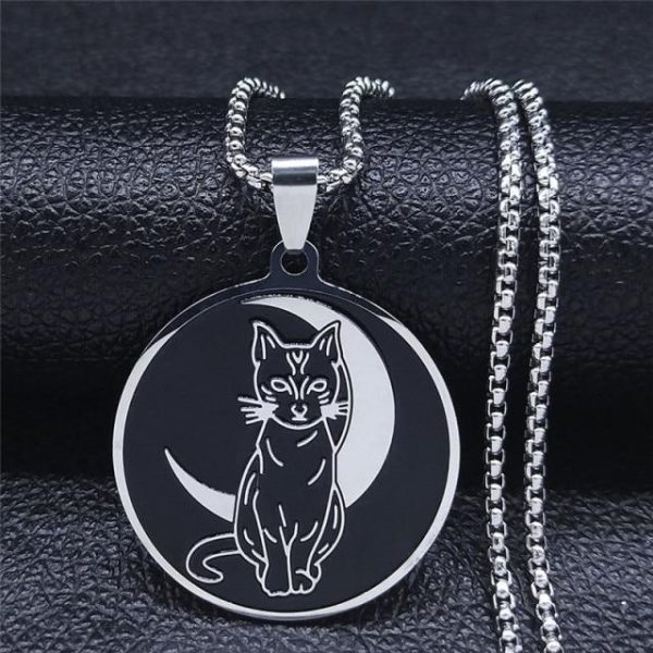 Collier chat noir, symbole de bonne fortune