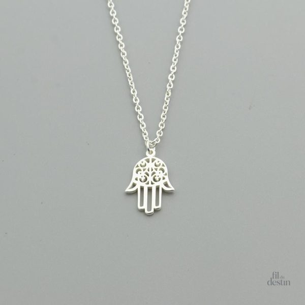 Bijou main de Fatma, style court et contemporain