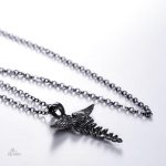 Collier en métal inspiré du caducée, talisman de protection