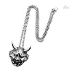 Collier oni japonais porte-bonheur traditionnel
