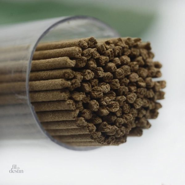 Bâtonnets d'encens au bois d'agar pour une ambiance apaisante
