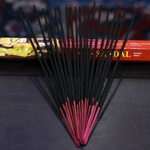 Variétés d'encens en bâton pour attirer la chance et l'harmonie