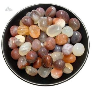 Gemmes d'agate en lithothérapie, pierres naturelles apaisantes