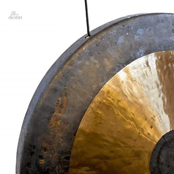 Gong traditionnel, accessoire spirituel pour la paix intérieure