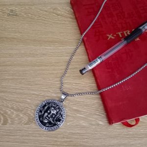 Porte-bonheur Gorgoneion, amulette de protection mythologique