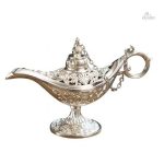 Porte-bonheur arabe en lampe à huile raffinée