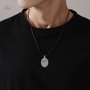 Médaille religieuse inspirée de Saint Antoine de Padoue