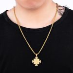 Bijou spirituel : médaille Saint Benoît en pendentif