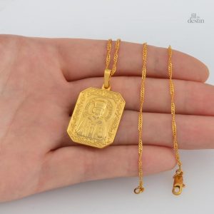 Médaille Saint Nicolas, symbole de foi et d'espoir