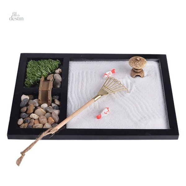 Détails apaisants d'un jardin zen miniature