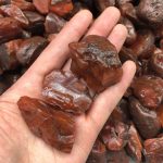 Morceaux d'agate rouge, équilibre émotionnel