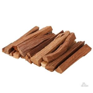 Morceaux de bois de Santal en tant que porte-bonheur hindou
