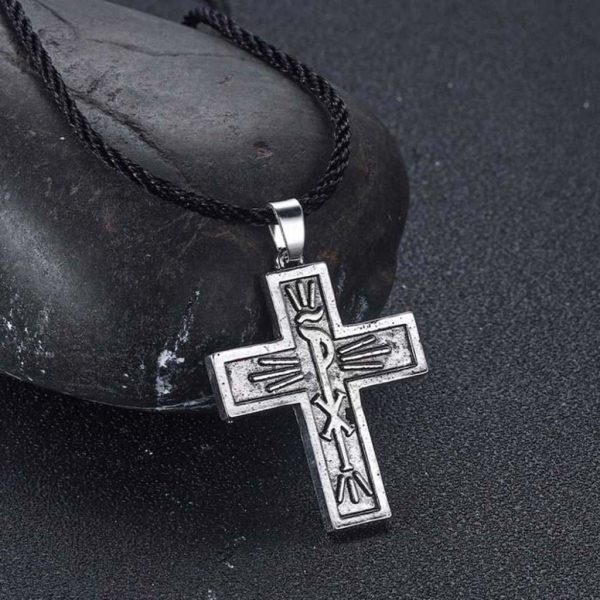 Accessoire religieux pendentif Chrisme, émettant sérénité