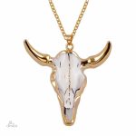 Pendentif crâne de taureau en tant que porte-bonheur